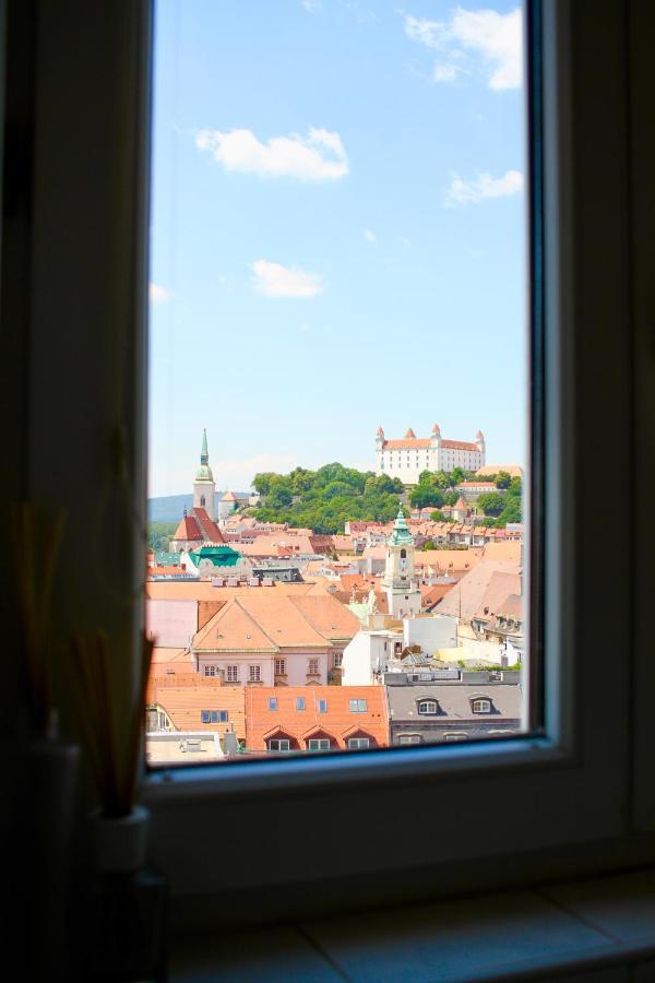 Top Floor Manderla Bratislava Dış mekan fotoğraf